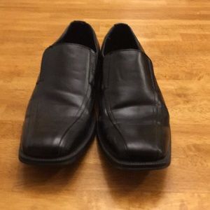 Dress shoes